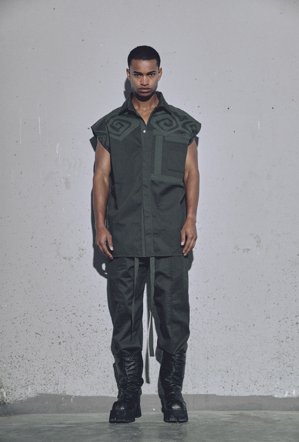 SLEEVELESS SHIRT  RIOS