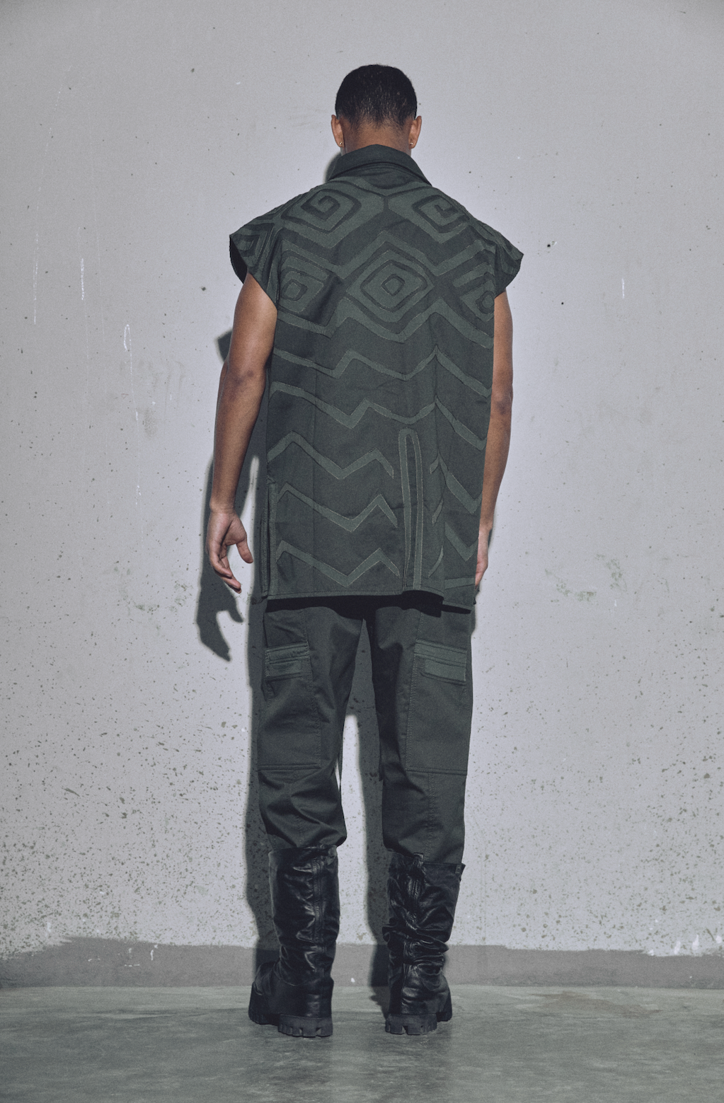 SLEEVELESS SHIRT  RIOS