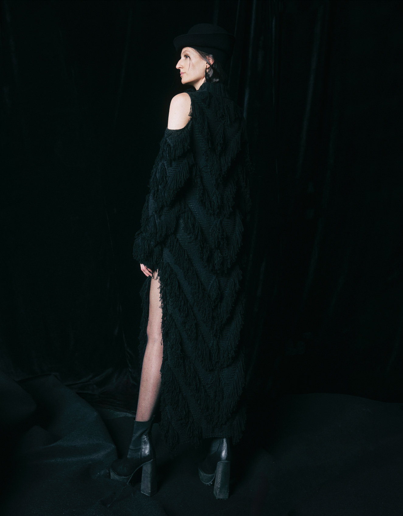 SWEATER CUTOUT DRESS