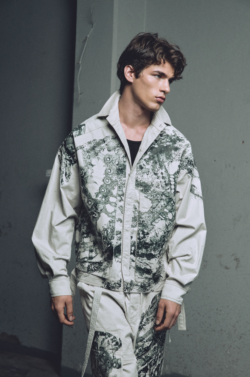 CHAQUETILLA POCKETS PRINTED